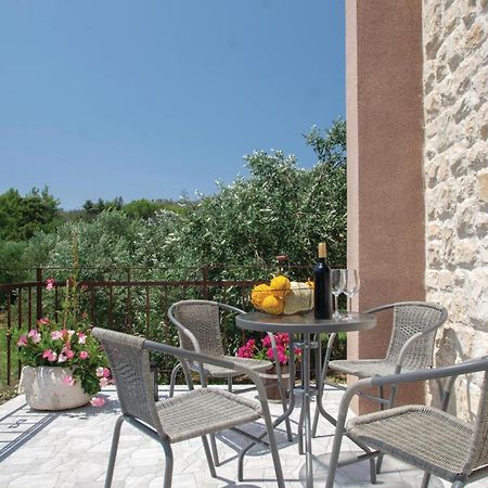 Awesome Home In Smokvica With Kitchen Zewnętrze zdjęcie
